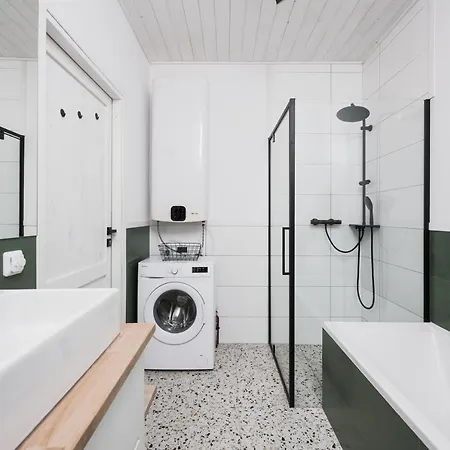 Pole W Stodole Willa *