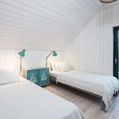 Willa Pole W Stodole