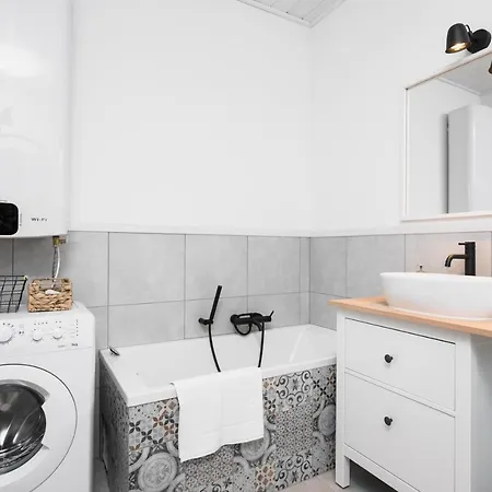 Willa Pole W Stodole Ciekocino