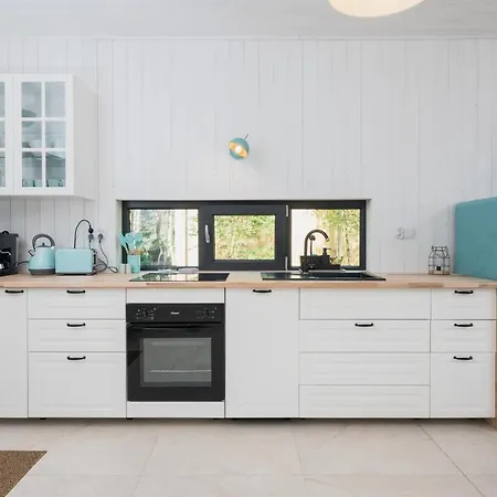 Willa Pole W Stodole Ciekocino