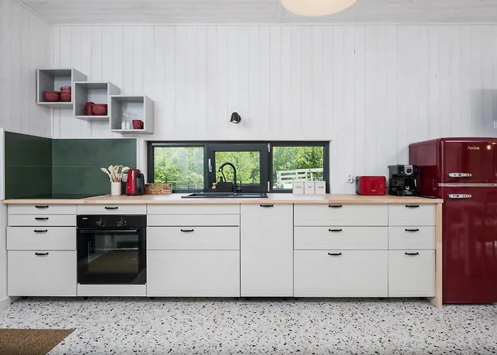 Pole W Stodole Villa